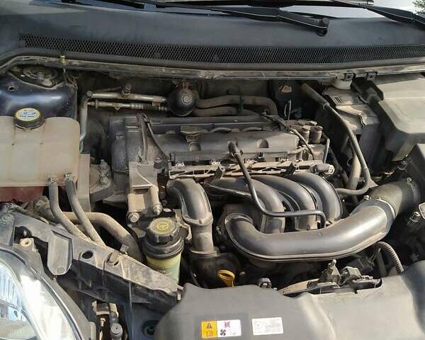 Сірий Форд Фокус, об'ємом двигуна 1.6 л та пробігом 92 тис. км за 6800 $, фото 27 на Automoto.ua