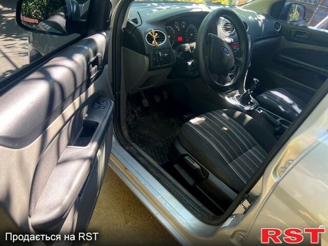 Сірий Форд Фокус, об'ємом двигуна 1.4 л та пробігом 264 тис. км за 5200 $, фото 6 на Automoto.ua