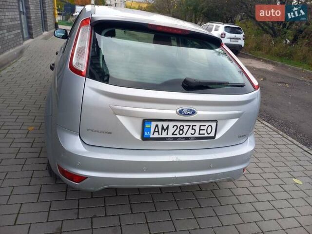 Серый Форд Фокус, объемом двигателя 1.4 л и пробегом 190 тыс. км за 5500 $, фото 2 на Automoto.ua