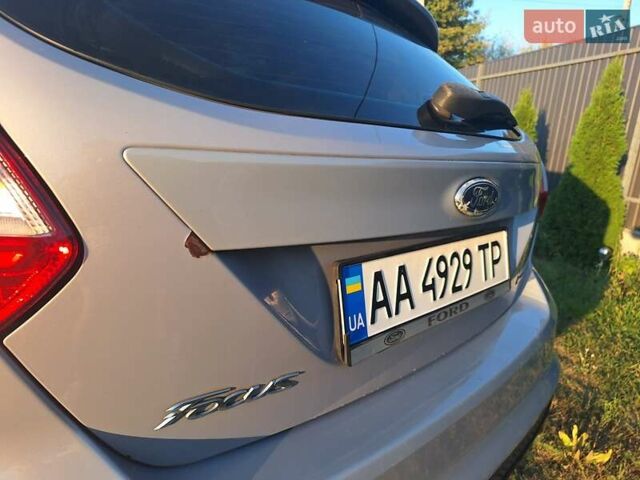 Сірий Форд Фокус, об'ємом двигуна 1.6 л та пробігом 184 тис. км за 7300 $, фото 4 на Automoto.ua