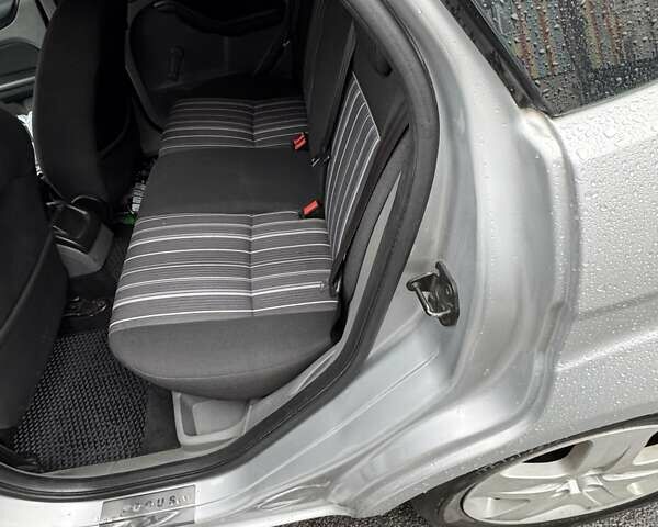 Серый Форд Фокус, объемом двигателя 1.56 л и пробегом 152 тыс. км за 8000 $, фото 6 на Automoto.ua