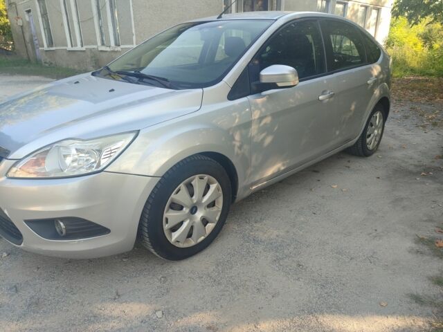 Сірий Форд Фокус, об'ємом двигуна 1.6 л та пробігом 270 тис. км за 5400 $, фото 3 на Automoto.ua