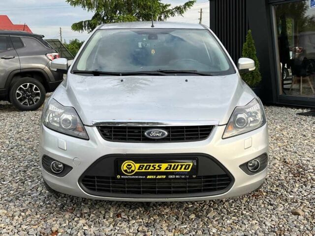 Серый Форд Фокус, объемом двигателя 1.6 л и пробегом 184 тыс. км за 6500 $, фото 1 на Automoto.ua