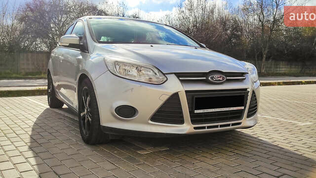 Серый Форд Фокус, объемом двигателя 1.6 л и пробегом 252 тыс. км за 7500 $, фото 1 на Automoto.ua