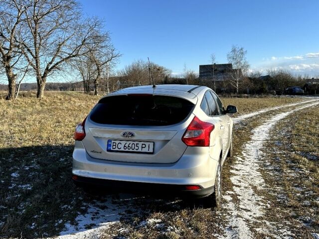 Серый Форд Фокус, объемом двигателя 1.6 л и пробегом 75 тыс. км за 7500 $, фото 2 на Automoto.ua