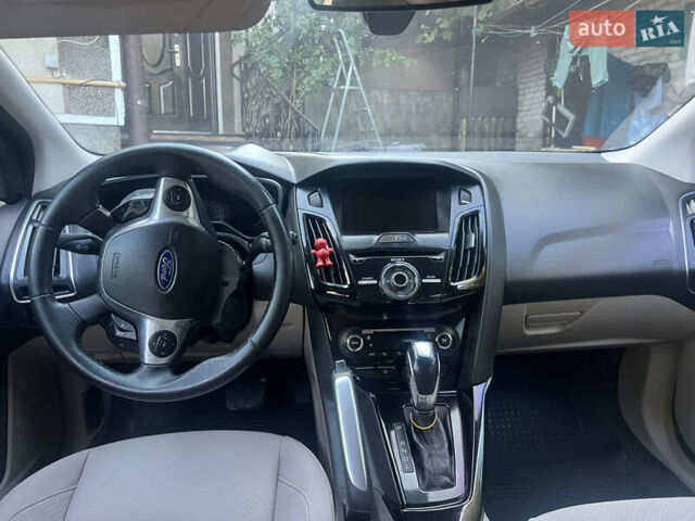 Серый Форд Фокус, объемом двигателя 0 л и пробегом 118 тыс. км за 5500 $, фото 24 на Automoto.ua