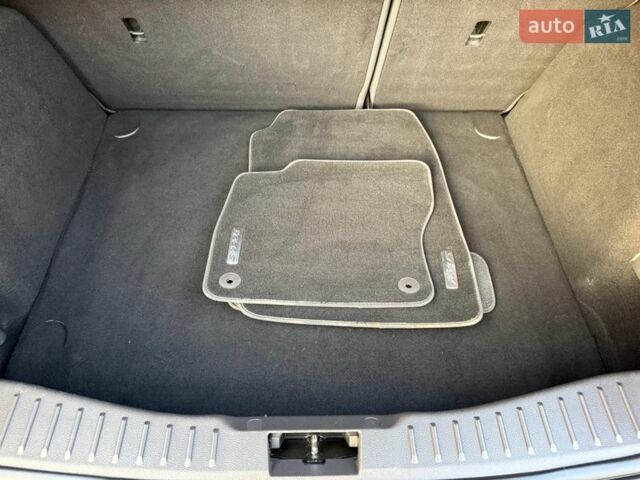 Сірий Форд Фокус, об'ємом двигуна 1.56 л та пробігом 188 тис. км за 8200 $, фото 35 на Automoto.ua