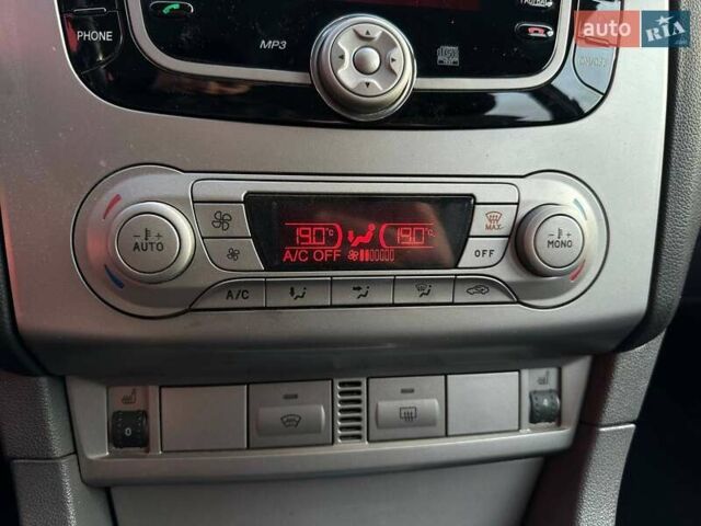 Серый Форд Фокус, объемом двигателя 2 л и пробегом 267 тыс. км за 5990 $, фото 20 на Automoto.ua