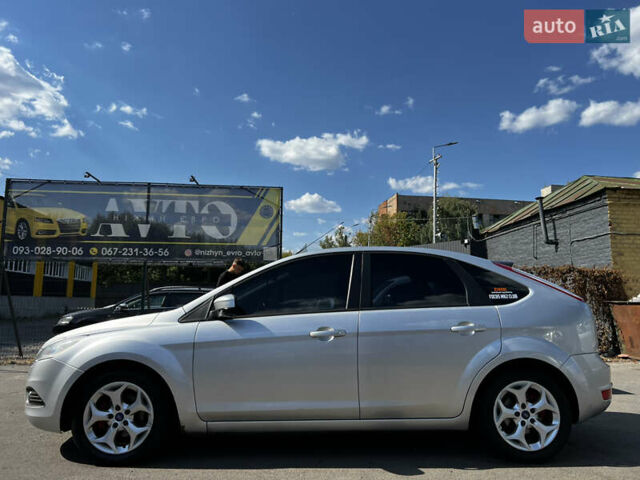 Сірий Форд Фокус, об'ємом двигуна 1.6 л та пробігом 274 тис. км за 7000 $, фото 7 на Automoto.ua