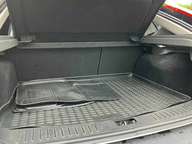 Серый Форд Фокус, объемом двигателя 1.6 л и пробегом 184 тыс. км за 6500 $, фото 21 на Automoto.ua