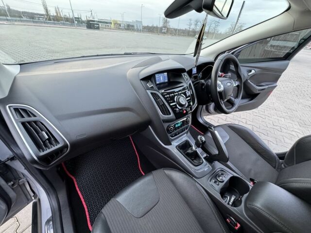 Серый Форд Фокус, объемом двигателя 1.6 л и пробегом 179 тыс. км за 4299 $, фото 8 на Automoto.ua