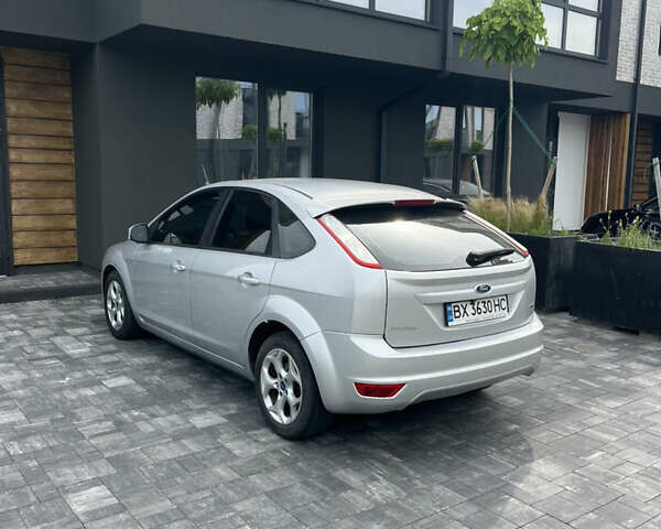 Серый Форд Фокус, объемом двигателя 1.56 л и пробегом 270 тыс. км за 6350 $, фото 4 на Automoto.ua