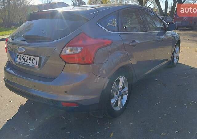 Серый Форд Фокус, объемом двигателя 1.6 л и пробегом 248 тыс. км за 6800 $, фото 1 на Automoto.ua