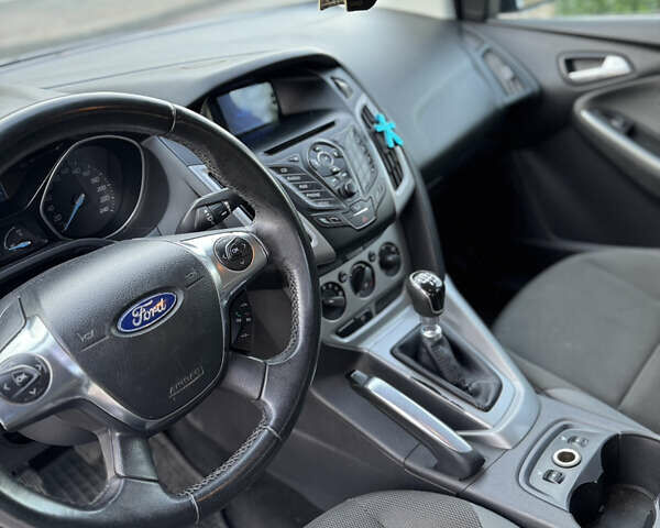 Сірий Форд Фокус, об'ємом двигуна 1.56 л та пробігом 250 тис. км за 6500 $, фото 8 на Automoto.ua