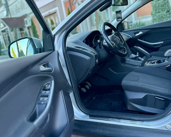 Сірий Форд Фокус, об'ємом двигуна 1.6 л та пробігом 235 тис. км за 7290 $, фото 44 на Automoto.ua