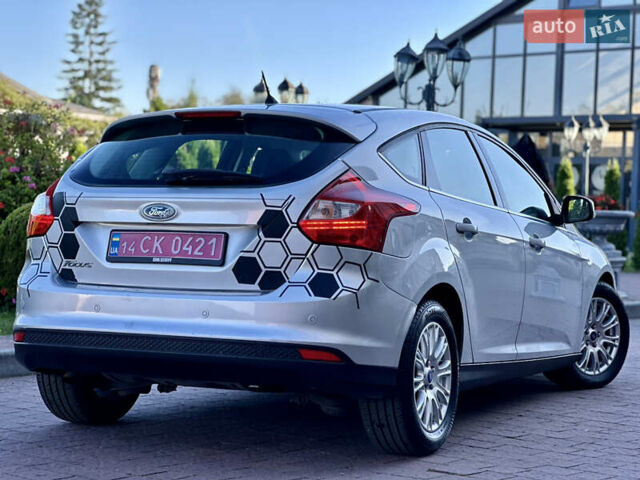 Сірий Форд Фокус, об'ємом двигуна 1.6 л та пробігом 235 тис. км за 7450 $, фото 32 на Automoto.ua