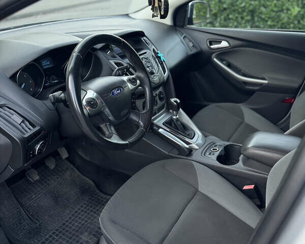 Сірий Форд Фокус, об'ємом двигуна 1.56 л та пробігом 250 тис. км за 6500 $, фото 10 на Automoto.ua