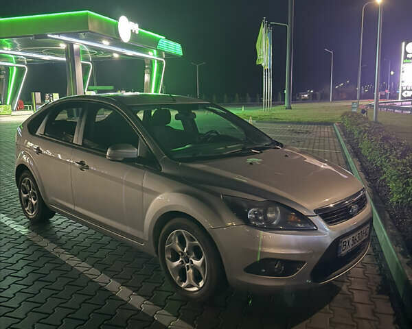 Серый Форд Фокус, объемом двигателя 1.56 л и пробегом 270 тыс. км за 6350 $, фото 2 на Automoto.ua