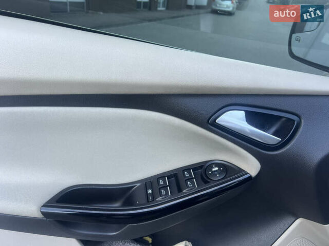 Серый Форд Фокус, объемом двигателя 0 л и пробегом 118 тыс. км за 5500 $, фото 14 на Automoto.ua