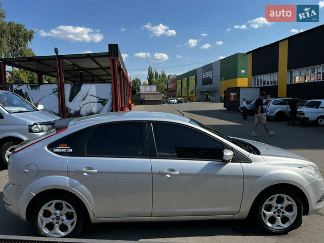Сірий Форд Фокус, об'ємом двигуна 1.6 л та пробігом 274 тис. км за 7000 $, фото 3 на Automoto.ua