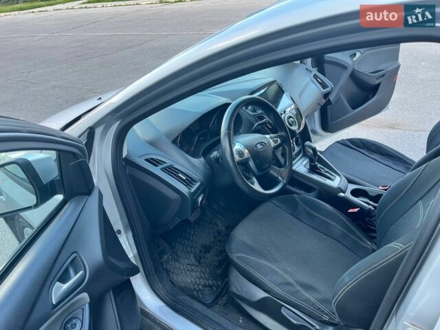 Сірий Форд Фокус, об'ємом двигуна 2 л та пробігом 210 тис. км за 6300 $, фото 2 на Automoto.ua