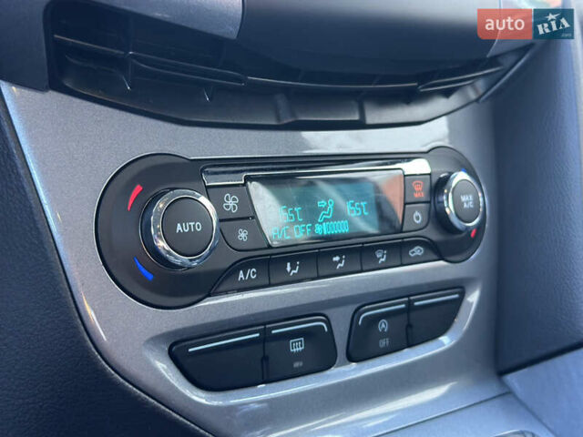 Сірий Форд Фокус, об'ємом двигуна 1.6 л та пробігом 235 тис. км за 7450 $, фото 64 на Automoto.ua