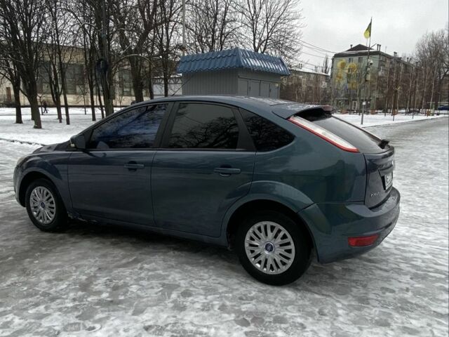 Серый Форд Фокус, объемом двигателя 1.4 л и пробегом 350 тыс. км за 4199 $, фото 10 на Automoto.ua