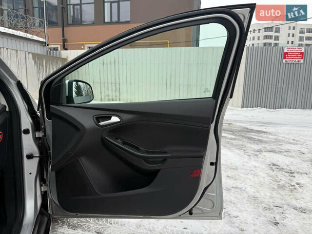 Серый Форд Фокус, объемом двигателя 1.6 л и пробегом 193 тыс. км за 6000 $, фото 27 на Automoto.ua