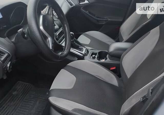 Серый Форд Фокус, объемом двигателя 1.6 л и пробегом 270 тыс. км за 5650 $, фото 11 на Automoto.ua