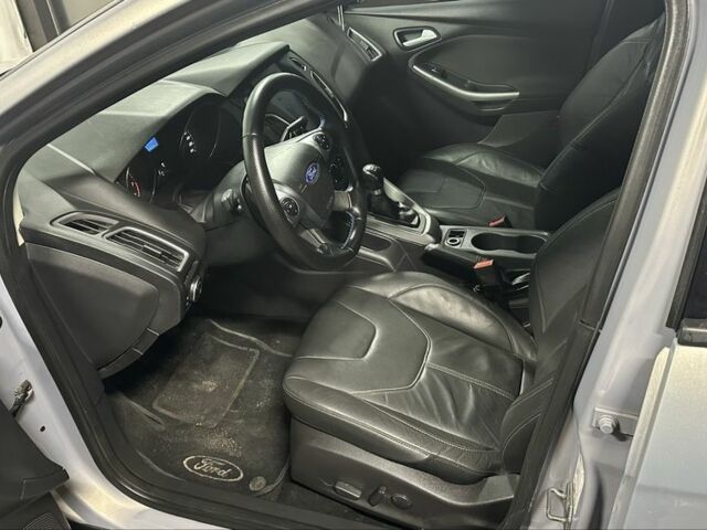 Сірий Форд Фокус, об'ємом двигуна 1.6 л та пробігом 151 тис. км за 6300 $, фото 3 на Automoto.ua