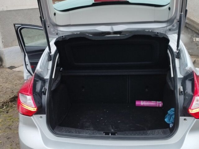 Сірий Форд Фокус, об'ємом двигуна 1.6 л та пробігом 191 тис. км за 9100 $, фото 6 на Automoto.ua