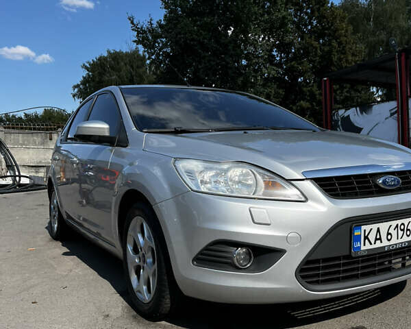 Сірий Форд Фокус, об'ємом двигуна 1.6 л та пробігом 274 тис. км за 7000 $, фото 2 на Automoto.ua