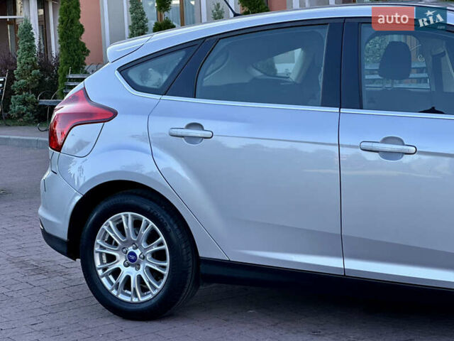 Сірий Форд Фокус, об'ємом двигуна 1.6 л та пробігом 235 тис. км за 7290 $, фото 23 на Automoto.ua