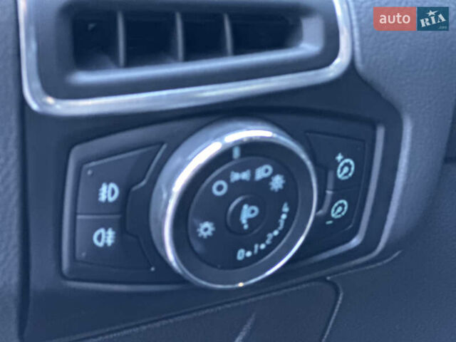 Сірий Форд Фокус, об'ємом двигуна 1.6 л та пробігом 235 тис. км за 7290 $, фото 74 на Automoto.ua