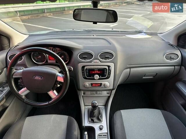 Серый Форд Фокус, объемом двигателя 2 л и пробегом 267 тыс. км за 5990 $, фото 12 на Automoto.ua