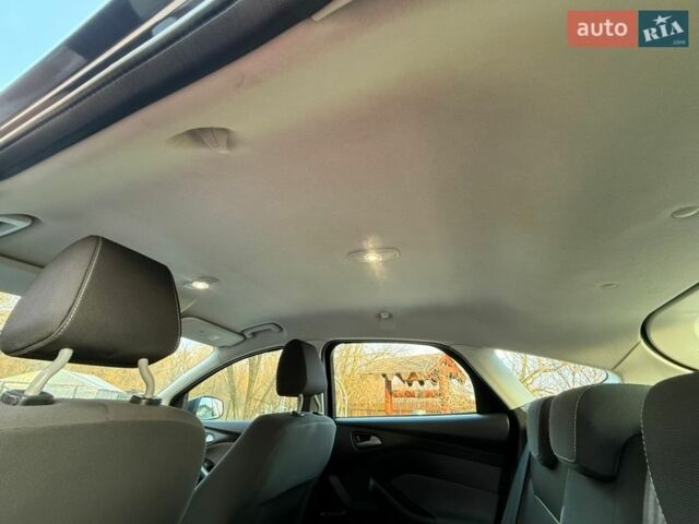 Сірий Форд Фокус, об'ємом двигуна 1.56 л та пробігом 188 тис. км за 8200 $, фото 31 на Automoto.ua