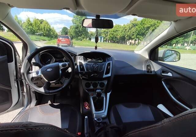 Сірий Форд Фокус, об'ємом двигуна 1.6 л та пробігом 249 тис. км за 6900 $, фото 13 на Automoto.ua