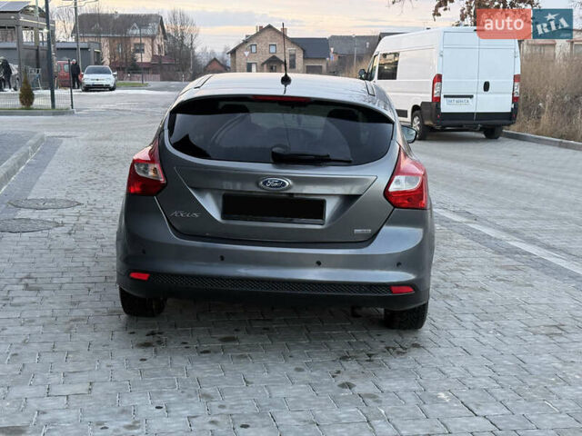 Серый Форд Фокус, объемом двигателя 2 л и пробегом 234 тыс. км за 7400 $, фото 6 на Automoto.ua
