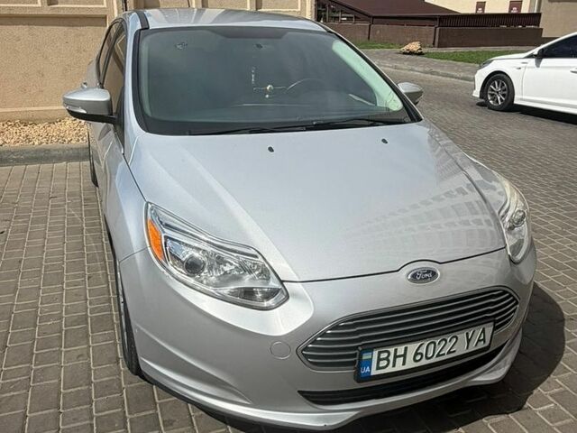 Сірий Форд Фокус, об'ємом двигуна 0 л та пробігом 181 тис. км за 8700 $, фото 5 на Automoto.ua