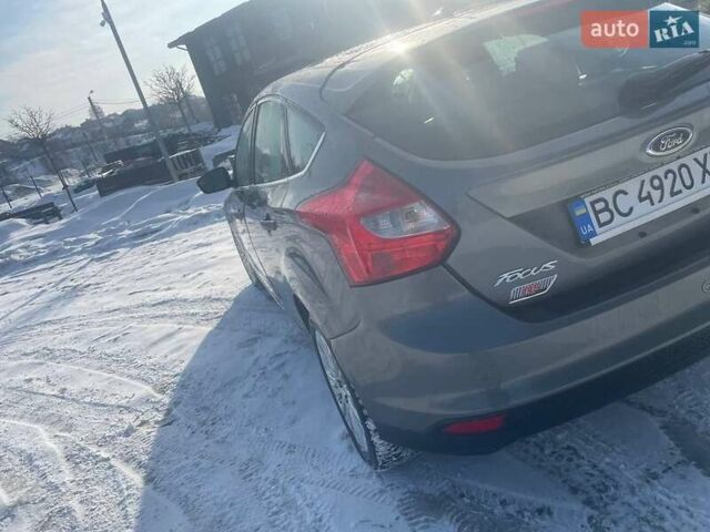 Серый Форд Фокус, объемом двигателя 2.01 л и пробегом 227 тыс. км за 7500 $, фото 1 на Automoto.ua