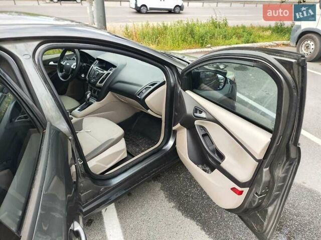 Серый Форд Фокус, объемом двигателя 2 л и пробегом 250 тыс. км за 7000 $, фото 3 на Automoto.ua