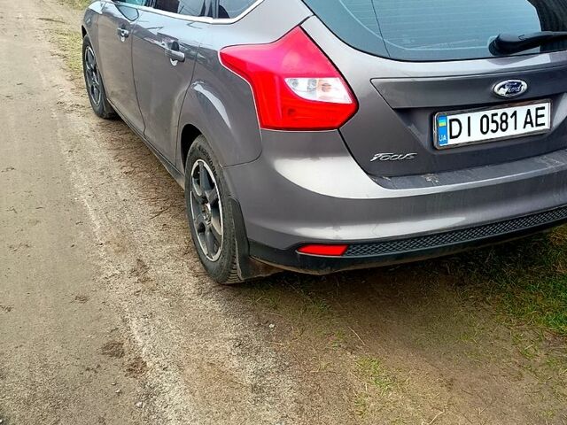 Серый Форд Фокус, объемом двигателя 1.6 л и пробегом 95 тыс. км за 7500 $, фото 3 на Automoto.ua
