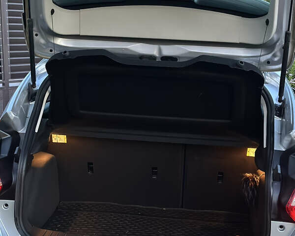 Серый Форд Фокус, объемом двигателя 2 л и пробегом 232 тыс. км за 6300 $, фото 14 на Automoto.ua