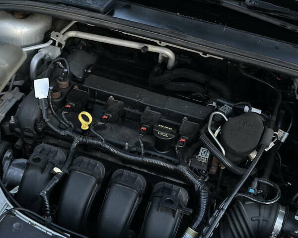 Серый Форд Фокус, объемом двигателя 2 л и пробегом 232 тыс. км за 6300 $, фото 16 на Automoto.ua