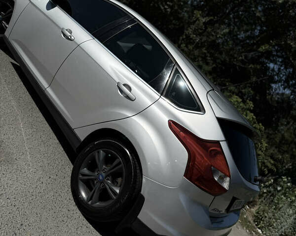 Сірий Форд Фокус, об'ємом двигуна 1.6 л та пробігом 239 тис. км за 8000 $, фото 10 на Automoto.ua