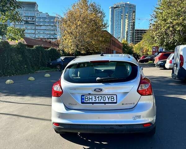 Форд Фокус 2012 у Одесі на Automoto.ua Сірий Форд Фокус, об'ємом двигуна 0 л та пробігом 75 тис. км за 6900 $, фото 12 на Automoto.ua