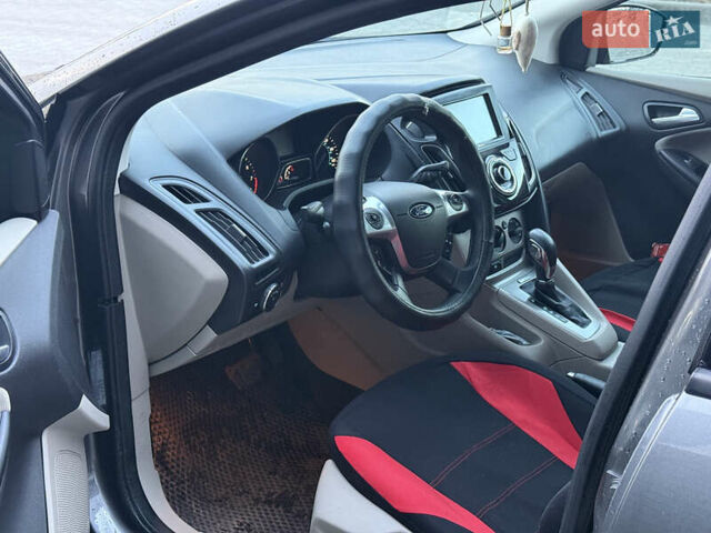 Серый Форд Фокус, объемом двигателя 2 л и пробегом 234 тыс. км за 7400 $, фото 4 на Automoto.ua