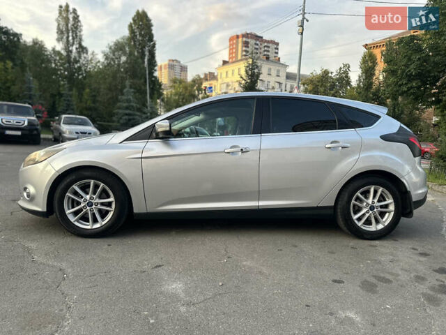 Серый Форд Фокус, объемом двигателя 2 л и пробегом 190 тыс. км за 8200 $, фото 2 на Automoto.ua