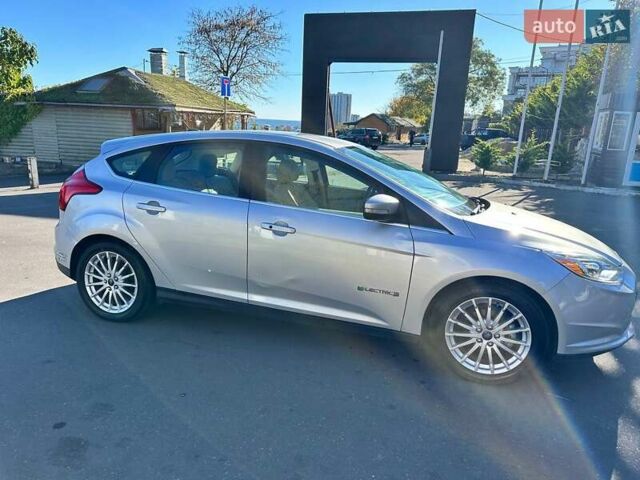 Форд Фокус 2012 у Одесі на Automoto.ua Сірий Форд Фокус, об'ємом двигуна 0 л та пробігом 75 тис. км за 6900 $, фото 4 на Automoto.ua