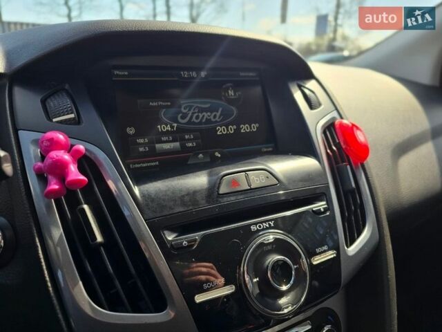 Сірий Форд Фокус, об'ємом двигуна 2 л та пробігом 228 тис. км за 7200 $, фото 21 на Automoto.ua